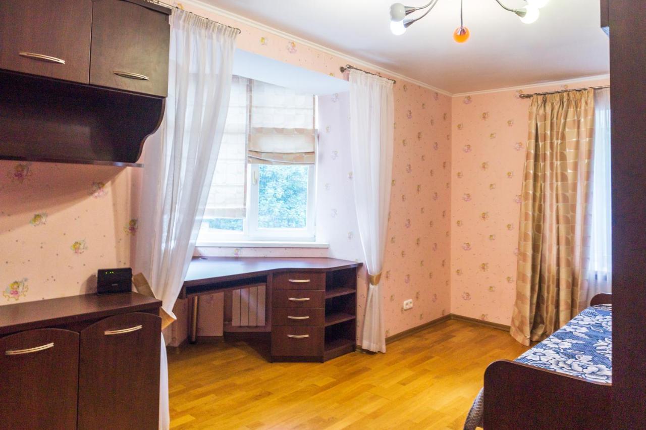 Рыбальская 8 Apartment Kiev Luaran gambar