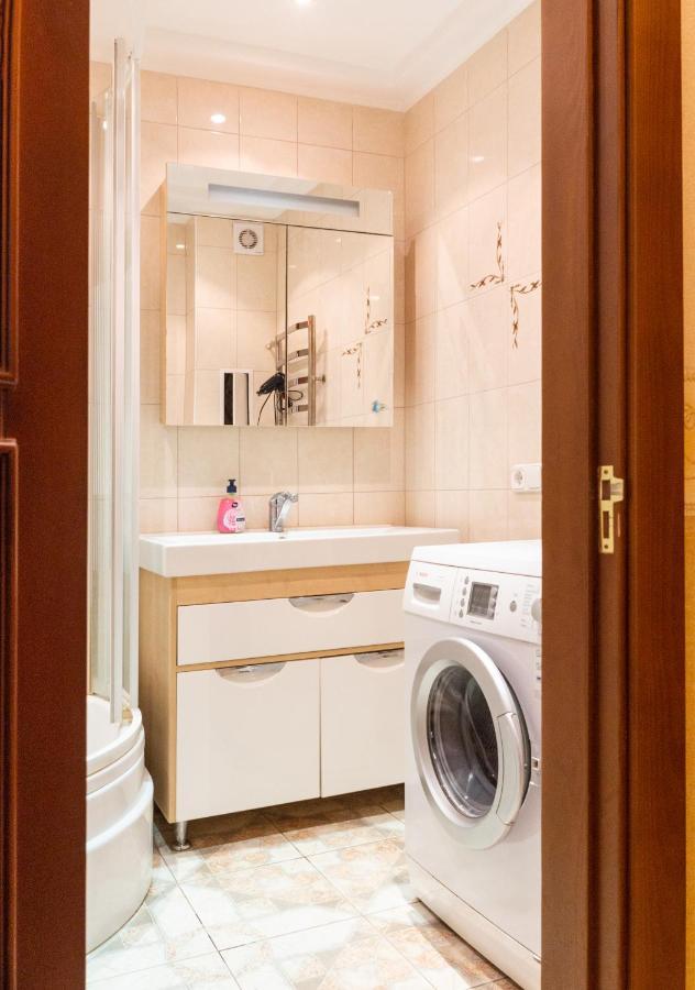Рыбальская 8 Apartment Kiev Luaran gambar