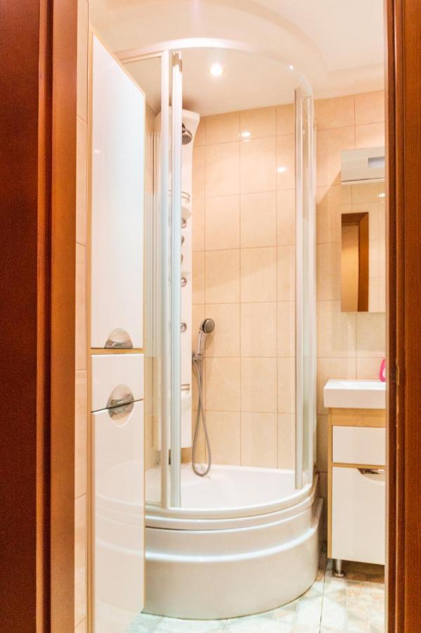 Рыбальская 8 Apartment Kiev Luaran gambar